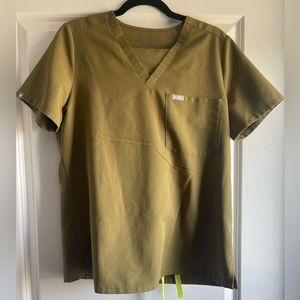 FIGS size Medium Catarina top